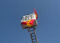 ceuta-es-espana-ceuta-no-se-vende-caballas-llenan-plaza-reyes-manifestacion-convocada-bomberos-14