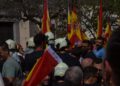 ceuta-es-espana-ceuta-no-se-vende-caballas-llenan-plaza-reyes-manifestacion-convocada-bomberos-34