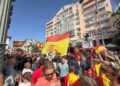 ceuta-es-espana-ceuta-no-se-vende-caballas-llenan-plaza-reyes-manifestacion-convocada-bomberos-9