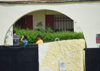 ciudad-inicia-traslados-menores-liberar-colegios-principe-00008