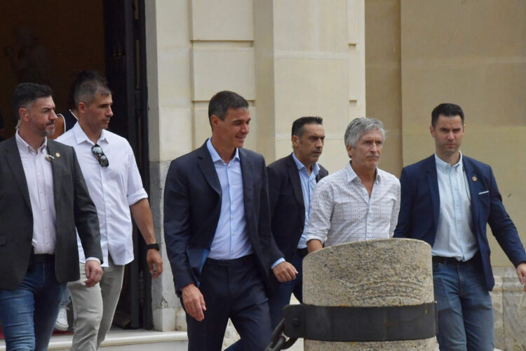 Ceuta /31.07.2026/ Pedro Sanchez y Grande Marlaska enfrontera y a la salida del ayuntamiento de Ceuta