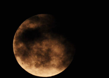 eclipse-parcial-de-luna-fecha-ver-simple-vista