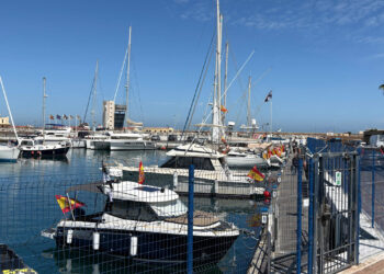 fragatas-solidarias-llegan-ceuta-1