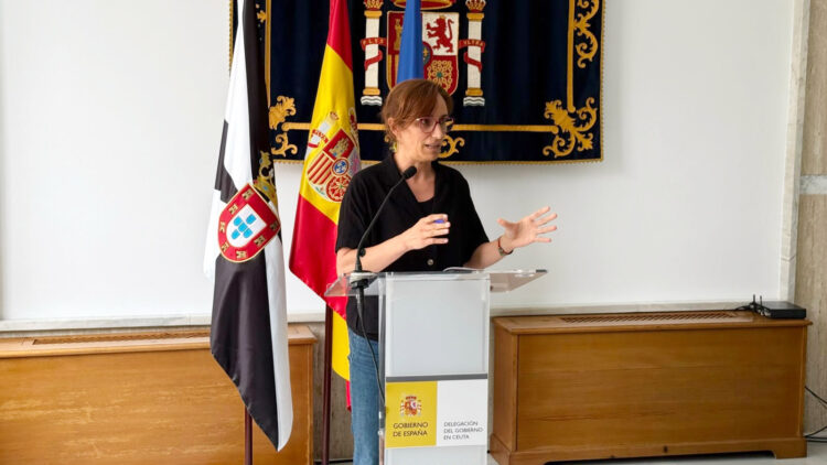 ministra-sanidad-niega-colapso-sanitario-ceuta-condena-mensajes-xenofobos