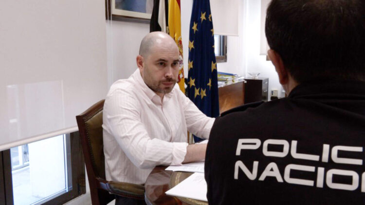 perez-triano-destaca-despliegue-agentes-ceuta-009