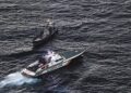 phantom-kayaks-estrecho-autopista-traficantes