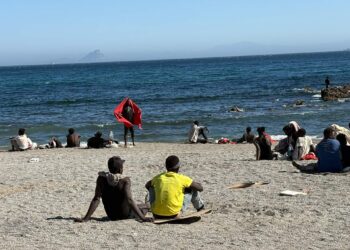 playa-trampolin-ceti-nueva-normalidad-precaria-sala-espera-26