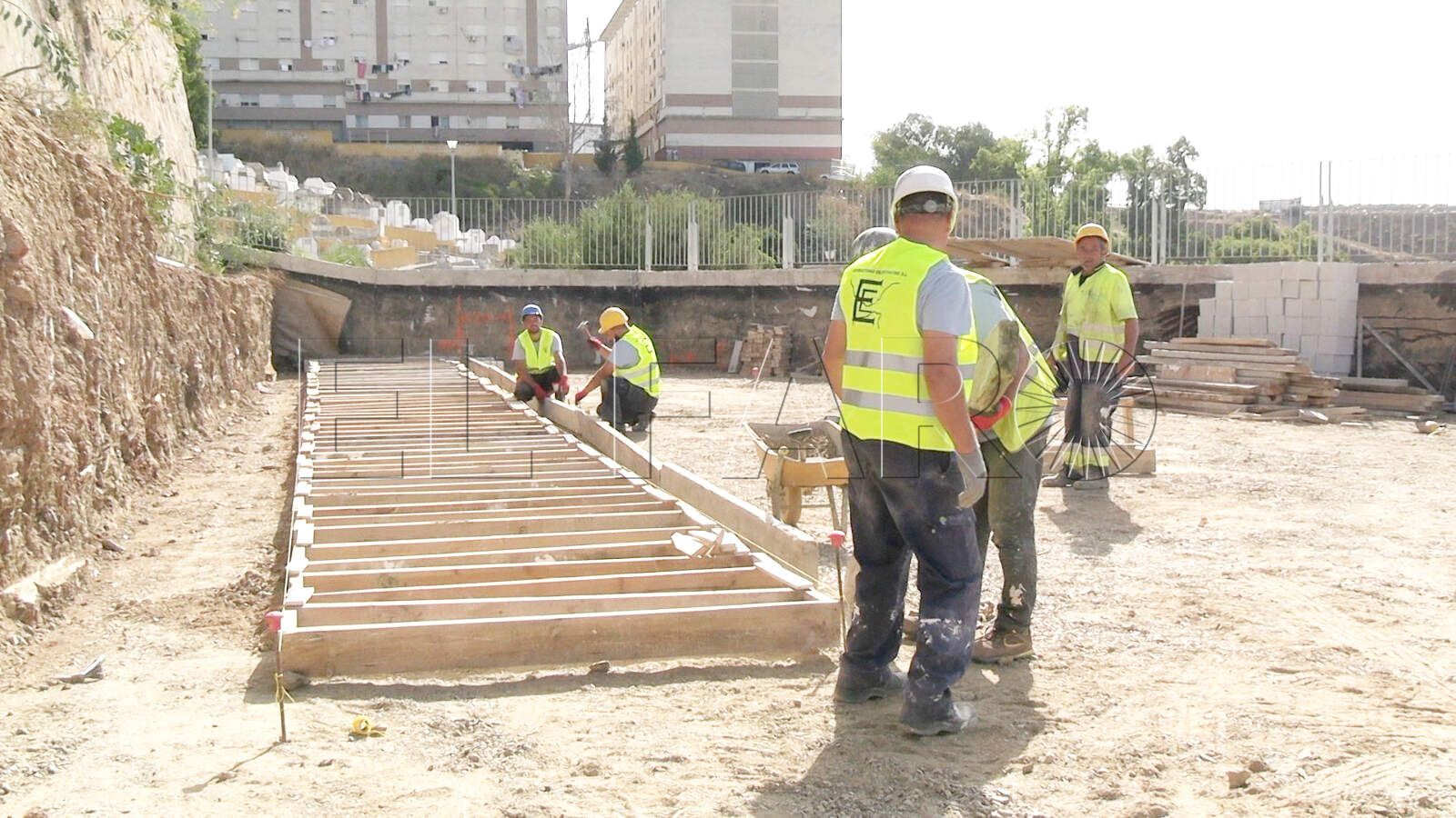 portada-tragedia-tarajal-cementerio-sidi-embarek-habilita-mas-tumbas-entierros