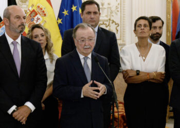 https://elfarodeceuta.es/vivas-semana-tras-avalancha-situacion-es-insostenible-estamos-peor/