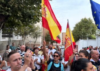 vecinos-otero-vuelven-protestar-acogida-inmigrantes-00029