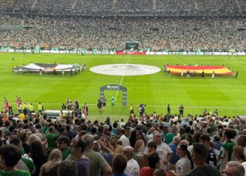 bandera-ceuta-cartuja-homenaje-solidario-minutos-antes-betis-real-madrid