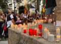 ceuta-no-se-rinde-llena-luz-noche-oscura-velas-plaza-africa-1-00029