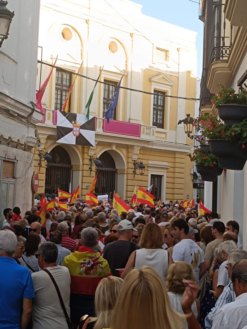 chiclana-concentracion-apoyo-ceuta