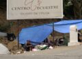 crisis-ceuta-mujeres-ninos-forman-otro-ceti-puertas-hipica-6
