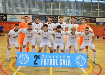 El Ceutí cae en Móstoles mereciendo más (2-0)