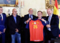 luis-de-la-fuente-rafael-louzan-traen-copa-mundo-ceuta-mostrar-apoyo-agradecer-trabajo-6