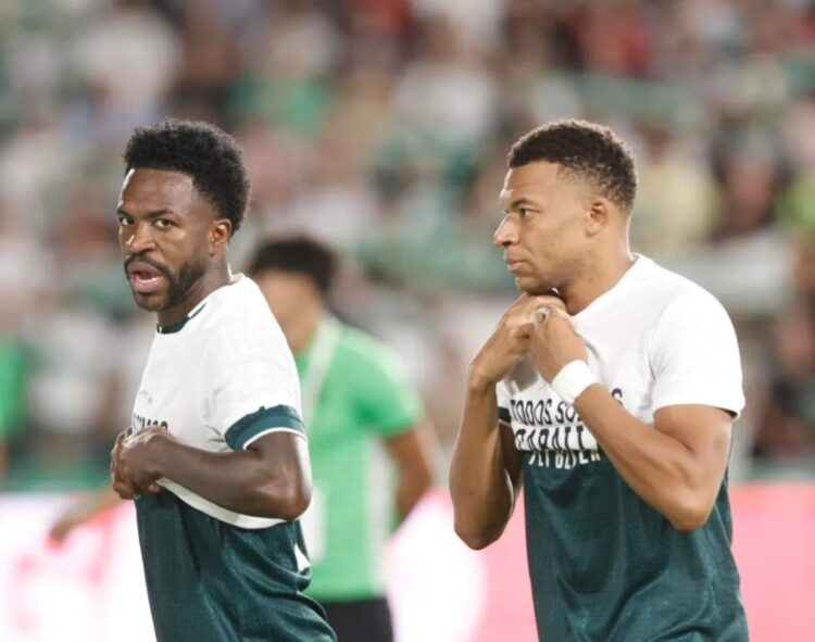 mbappe-vinicius-camiseta-apoyo-ceuta
