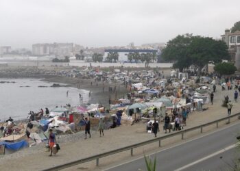 otro-mundo-playa-trampolin-fracaso-gobierno-espana-13