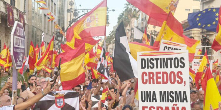 plaza-de-africa-manifestacion-ceuta-dice-basta-miles-ceuties-toman-calles-exigir-soluciones-Image-2026-09-02-at-20.30.44-1-750x375-portada