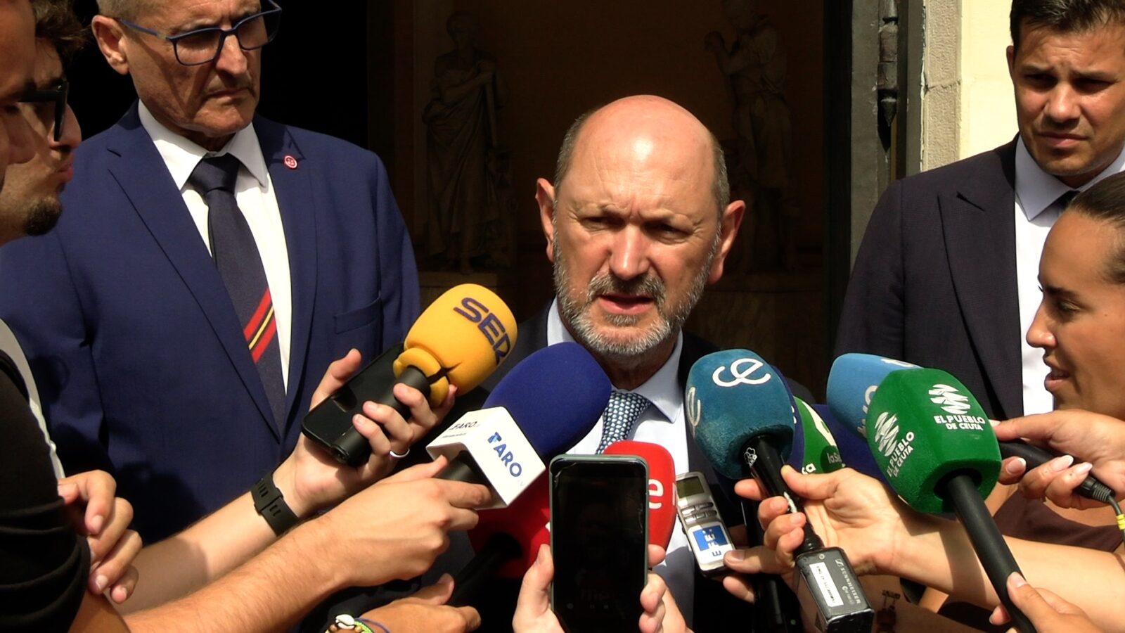 presidente-rfef-rafael-louzan