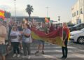 vecinos-bloquean-trafico-mostrar-rechazo-espacios-inmigrantes-puerto-12