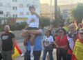 vecinos-bloquean-trafico-mostrar-rechazo-espacios-inmigrantes-puerto-24