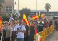 vecinos-bloquean-trafico-mostrar-rechazo-espacios-inmigrantes-puerto-26