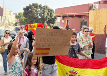 vecinos-periferia-calle-reclamar-seguridad-grito-ceuta-no-se-vende-Image-2026-09-07-at-18.22.29-750x422-portada