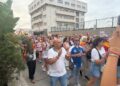 vecinos-vuelven-calle-contra-alojar-inmigrantes-muelle-poniente-3
