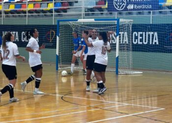 El Camoens arrasa al Torreblanca B (16-1)