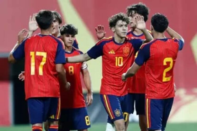 Pitarch sella el triunfo de la sub-20 en el partido que debió jugarse en Ceuta