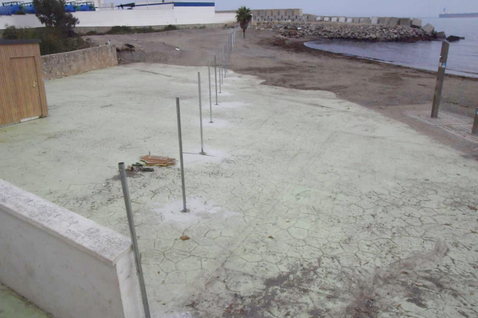 vallado-playa-benitez-1