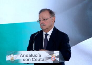 Vivas traslada a Andalucía la "insostenible" situación que vive Ceuta